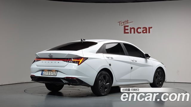 Hyundai AVANTE 2021 — photo 2