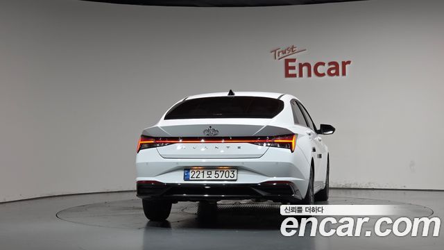Hyundai AVANTE 2021 — photo 4
