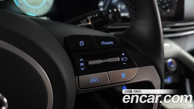 Hyundai AVANTE 2021 — photo 24