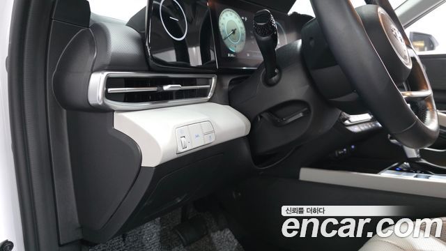 Hyundai AVANTE 2021 — photo 28