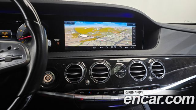 Mercedes-Benz S-Class 2018 — photo 12