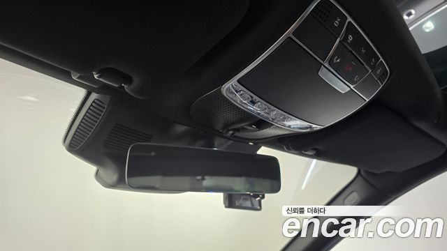 Mercedes-Benz S-Class 2018 — photo 18