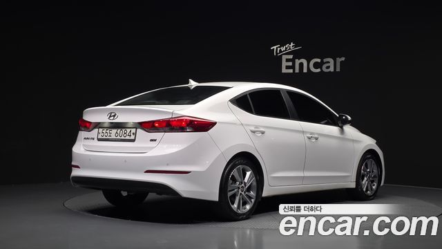 Hyundai AVANTE 2017 — photo 2