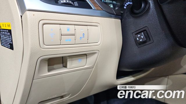 Genesis G80 2018 — photo 14