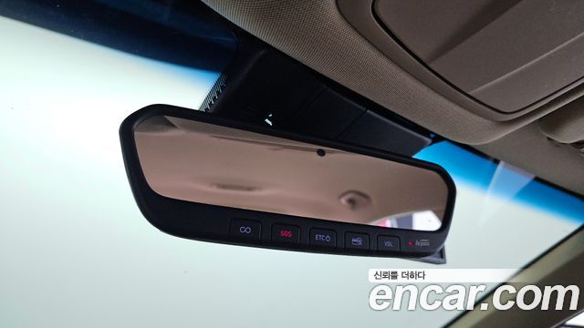 Genesis G80 2018 — photo 18