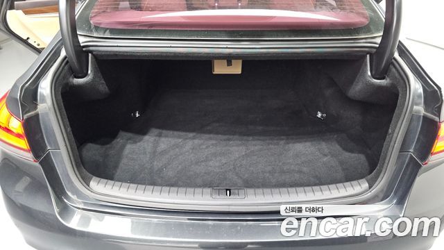 Genesis G80 2018 — photo 20