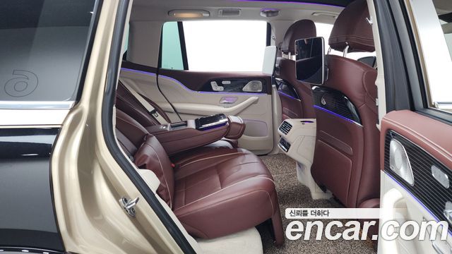 Mercedes-Benz GLS-Class 2023 — photo 17