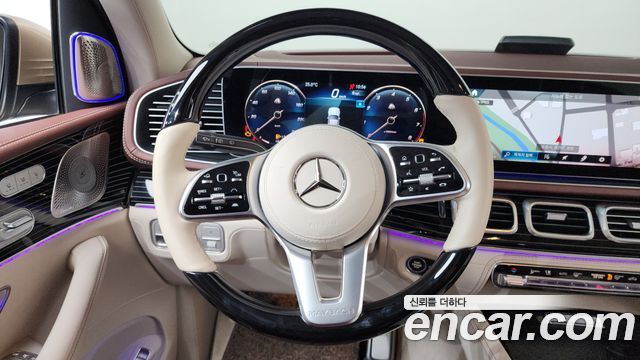 Mercedes-Benz GLS-Class 2023 — photo 19