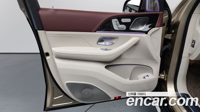 Mercedes-Benz GLS-Class 2023 — photo 14