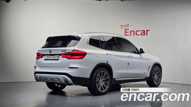 BMW X3 2018 — photo 2