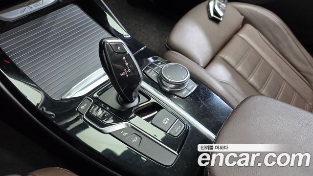 BMW X3 2018 — photo 12