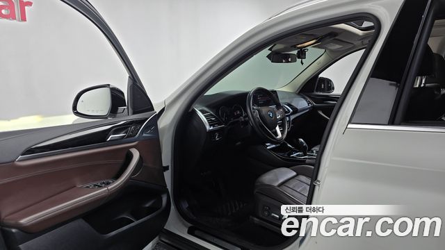 BMW X3 2018 — photo 13