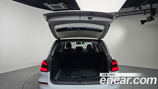 BMW X3 2018 — photo 25