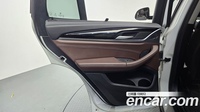 BMW X3 2018 — photo 15