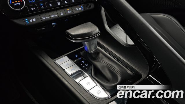 Hyundai AVANTE 2024 — photo 12