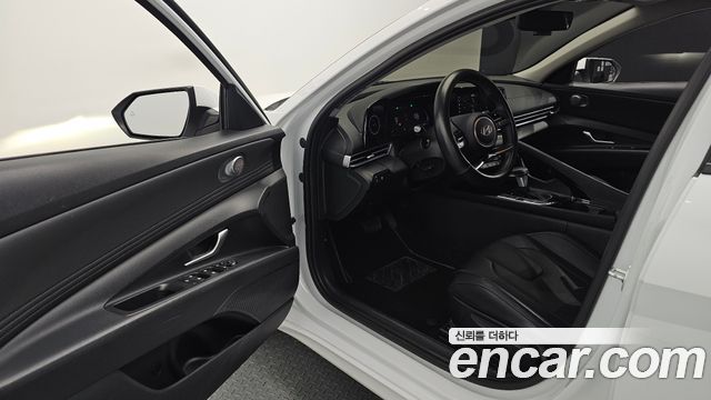 Hyundai AVANTE 2024 — photo 13
