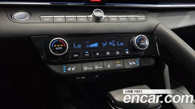 Hyundai AVANTE 2024 — photo 24