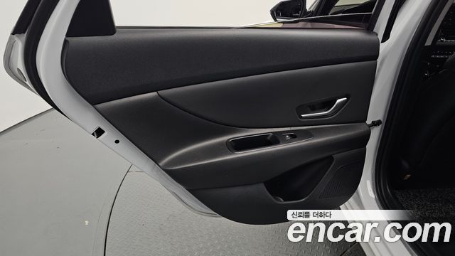 Hyundai AVANTE 2024 — photo 15
