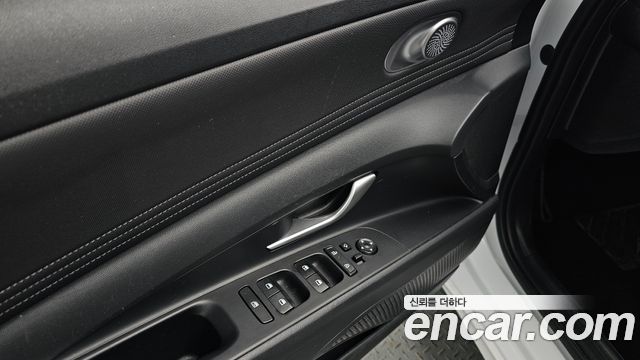 Hyundai AVANTE 2024 — photo 31