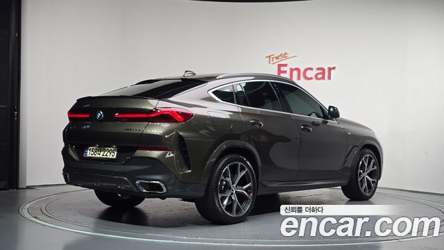 BMW X6 2021 — photo 2