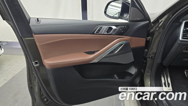 BMW X6 2021 — photo 14