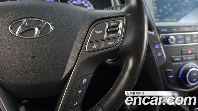 Hyundai Santafe 2015 — photo 25