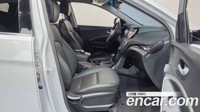 Hyundai Santafe 2015 — photo 16