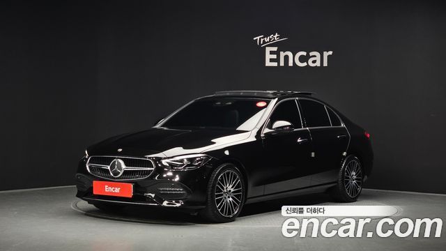 Mercedes-Benz C-Class 2024 — photo 1