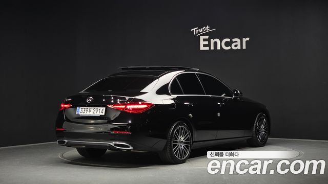 Mercedes-Benz C-Class 2024 — photo 2