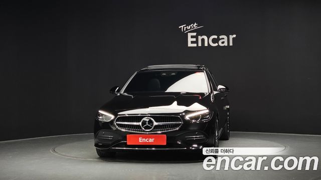Mercedes-Benz C-Class 2024 — photo 3