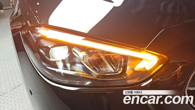 Mercedes-Benz C-Class 2024 — photo 8