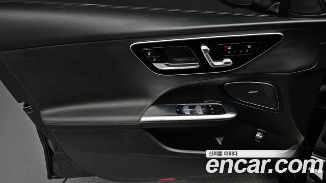 Mercedes-Benz C-Class 2024 — photo 14