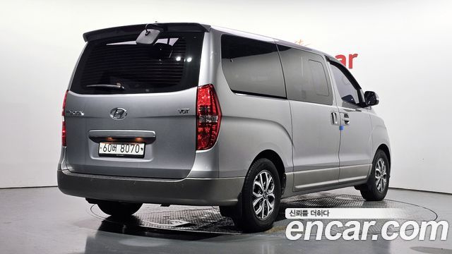 Hyundai Starex 2018 — photo 2
