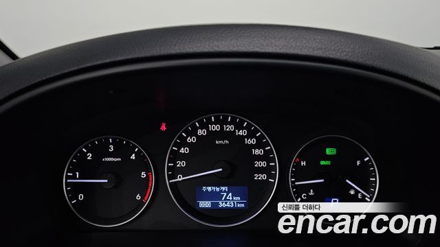 Hyundai Starex 2018 — photo 11