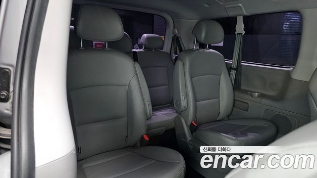 Hyundai Starex 2018 — photo 17