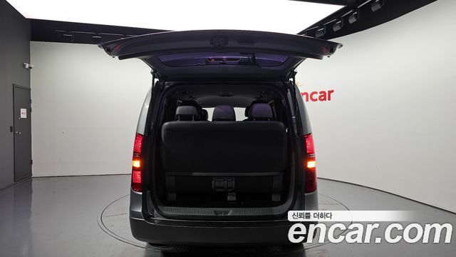 Hyundai Starex 2018 — photo 25