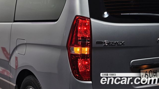 Hyundai Starex 2018 — photo 9