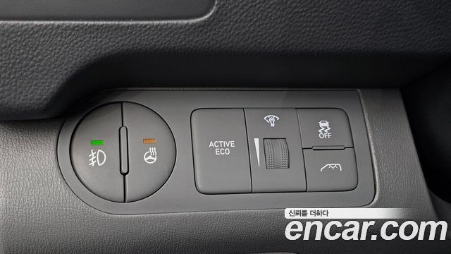 Hyundai Starex 2018 — photo 28