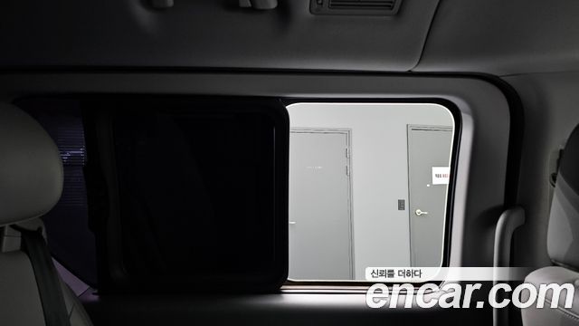 Hyundai Starex 2018 — photo 30