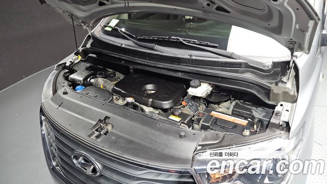 Hyundai Starex 2021 — photo 6