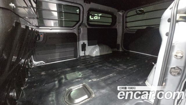Hyundai Starex 2021 — photo 17