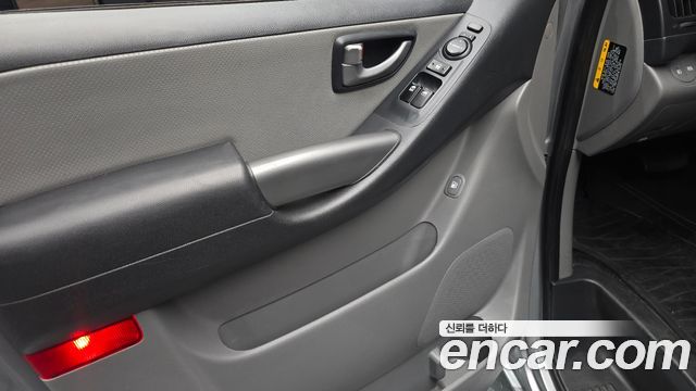 Hyundai Starex 2021 — photo 14