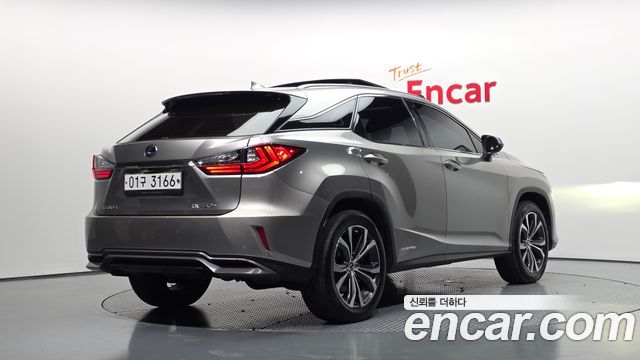 Lexus RX 2019 — photo 2