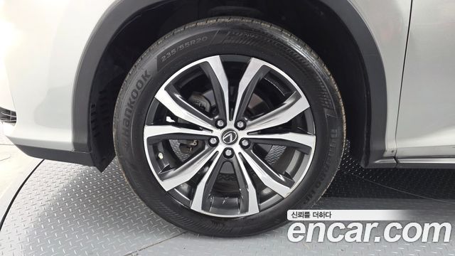 Lexus RX 2019 — photo 5