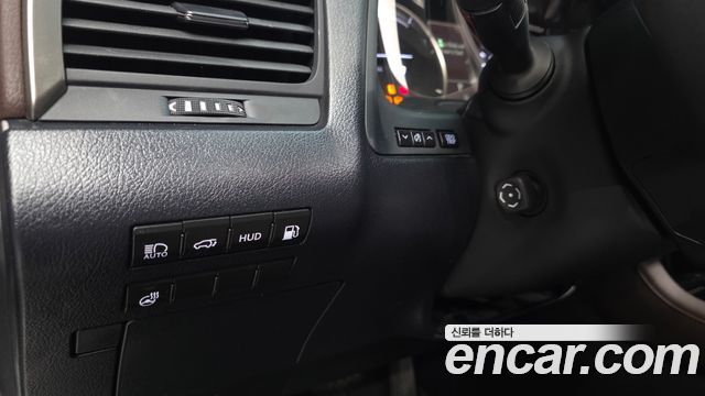 Lexus RX 2019 — photo 28