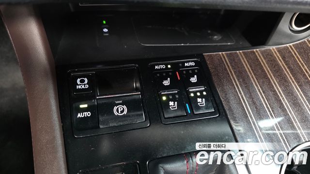 Lexus RX 2019 — photo 33