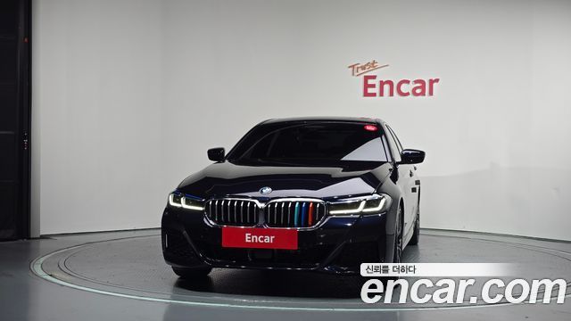 BMW 5-Series 2023 — photo 3