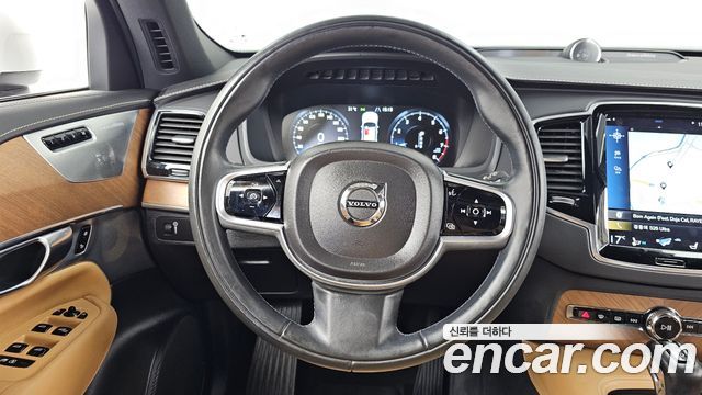Volvo XC90 2019 — photo 20
