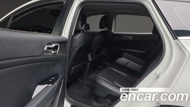 Kia Sportage 2022 — photo 16