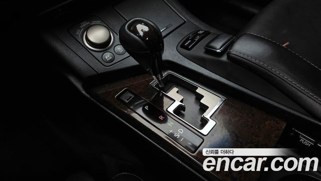 Lexus ES 2014 — photo 9